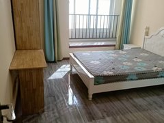 镇江句容句容经济开发区紫晶大公馆,非中介,三室一厅两卫,家具家电齐全,拎包入住出租房源真实图片