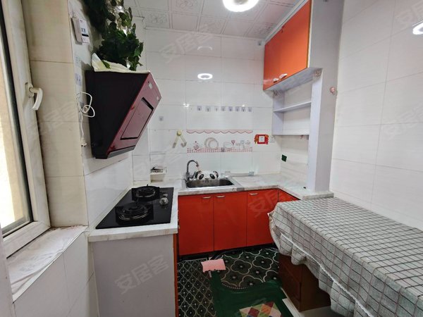 大连甘井子南关岭鹏辉新天居(三期)鹏辉新天居三期 近地铁南关岭站 一室一厅一卫 家具家电齐全出租房源真实图片