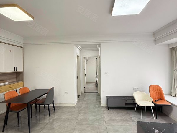 海宁长安镇农发区鸿翔东方郡长安仰山郡！精装三房出租！好楼层！边套出租房源真实图片