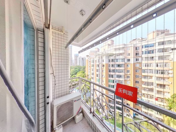 深圳福田竹子林金海燕花园近地铁商圈,业主好说话诚心出租,舒适宜居