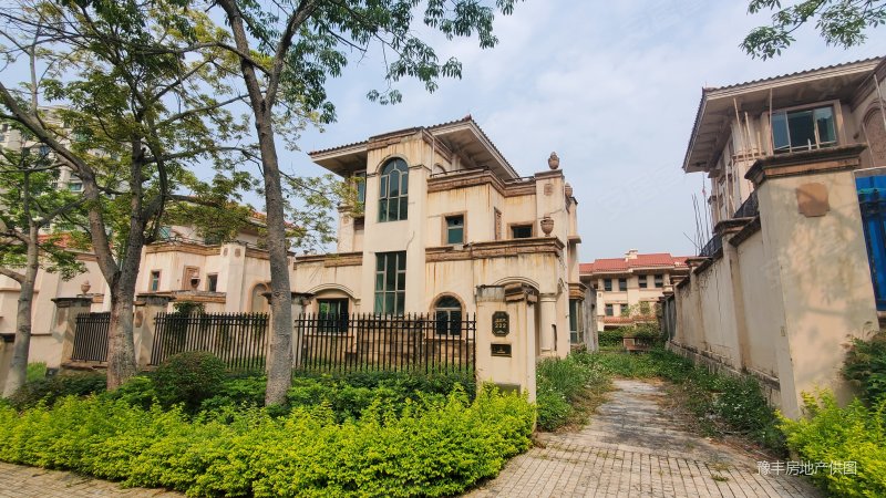 雅居乐白鹭湖别墅