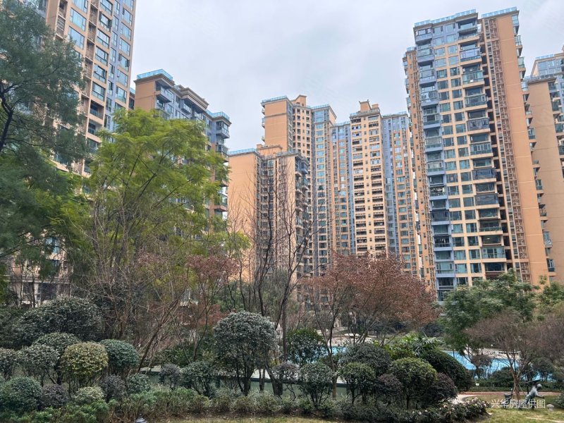 成都房产网>成都二手房>成华二手房>万年场二手房>信和御龙山>800_600