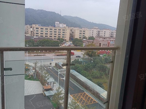 珠海金湾红旗金湾人才公寓金湾人才公寓 2室2厅1卫  电梯房 精装修87