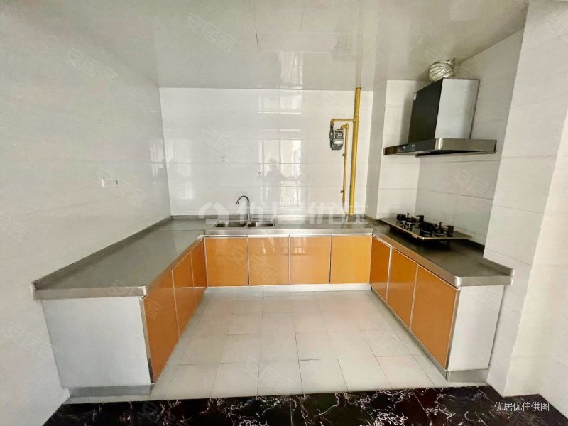 巫家坝地铁口 带车位 别样幸福城3房2卫急售