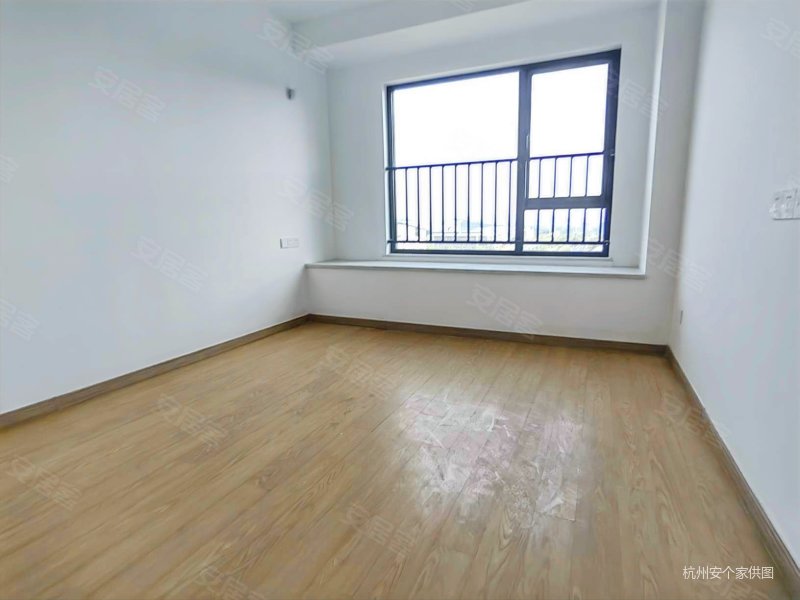 溪上俪庭 带电梯 双卫生间 南北通透 高楼层视野无遮挡