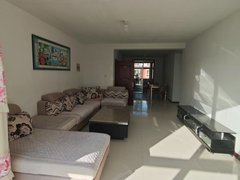 中卫沙坡头旅游购物广场五馆一中心 卫中旁 2室 年租1万 价格面议家具家电齐全出租房源真实图片