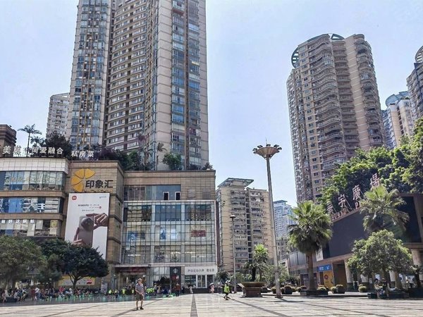 重庆沙坪坝三峡广场华宇广场急租!三峡广场内!