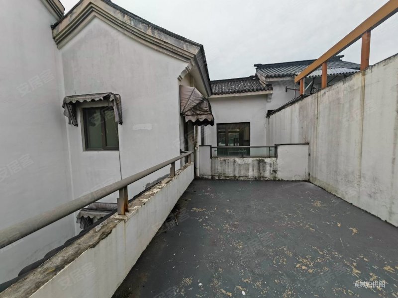 地铁口石湖旁中式园林纯别墅小区水岸清华二期联排别墅带大院子