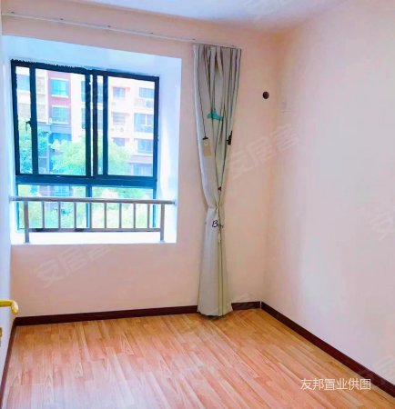 城东电梯房小高层3楼96平两室98万诚心出售可谈