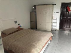 射阳射阳城南太阳城纺织厂家属区,有一室一厅公寓式装修,拎包即住。出租房源真实图片