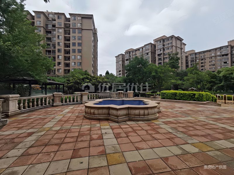 毛坯朝向南北3室140平滇池宜城西南海180万