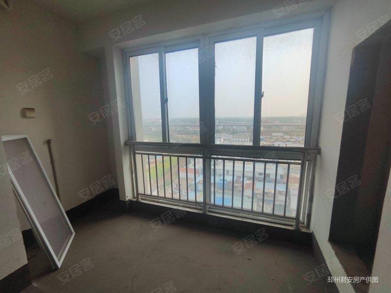 房东包改  宁和苑大两室可以改三室中间楼层南北通透采光很好