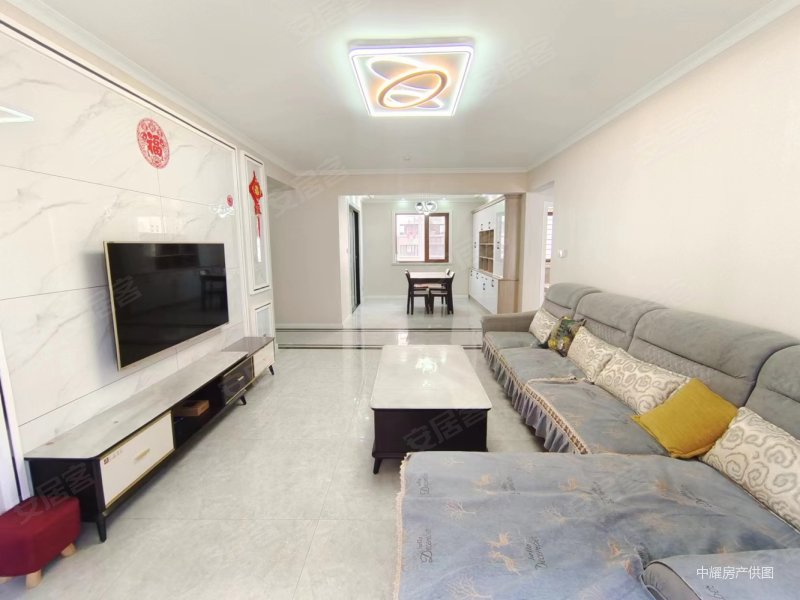 安宁一中对面保利领秀山精装3室2厅南北通透赠送家具