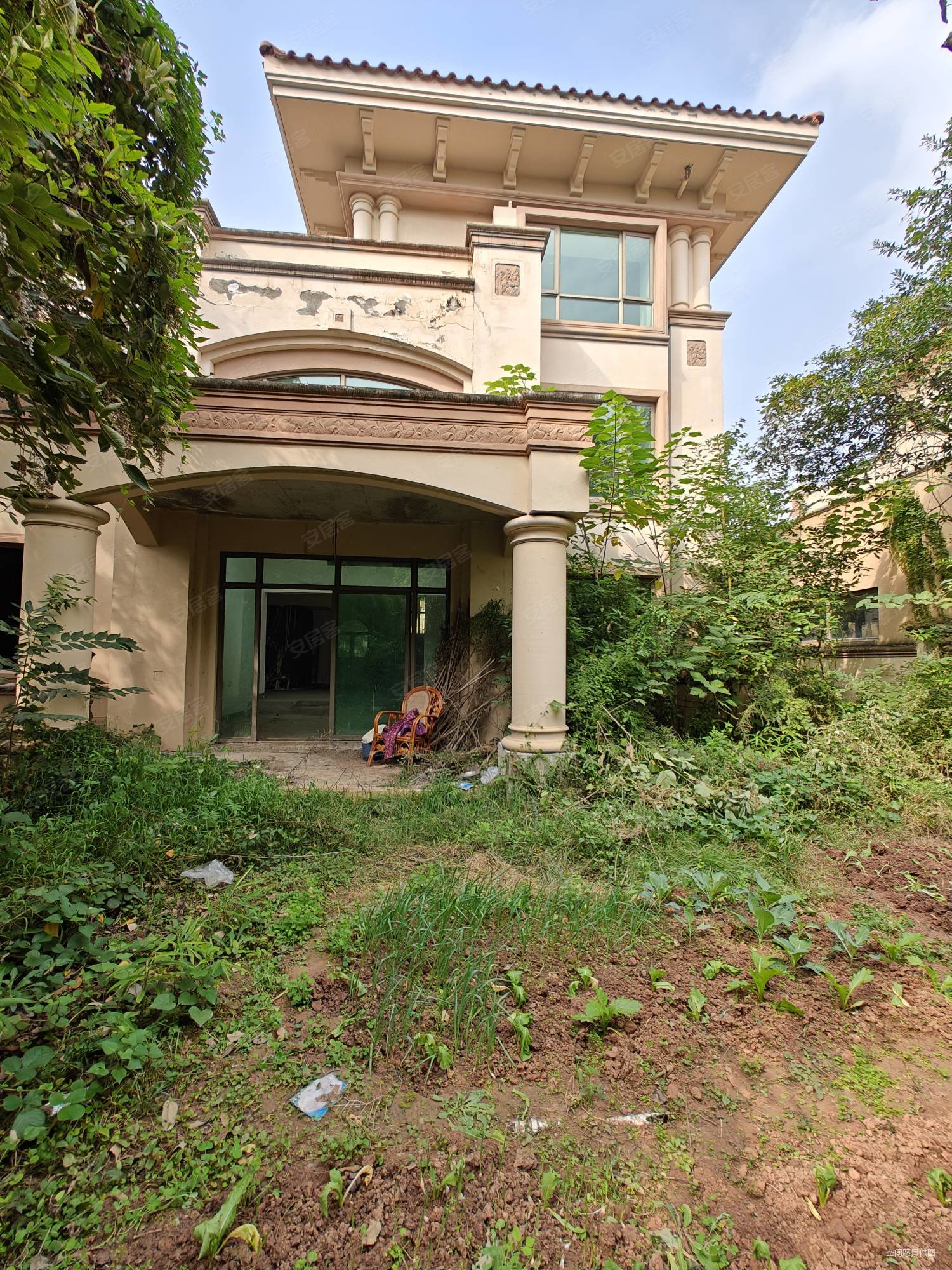 天府新区麓山大道独栋别墅带搭建出售