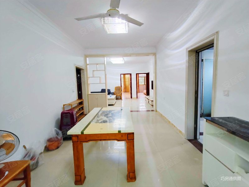 先得月二中隔壁精装修楼下好停车有证可按揭拎包入住