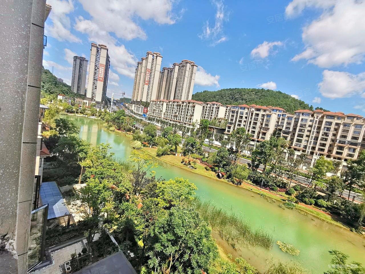 花溪美的国宾府三期花园洋房单价8000多产权满两年