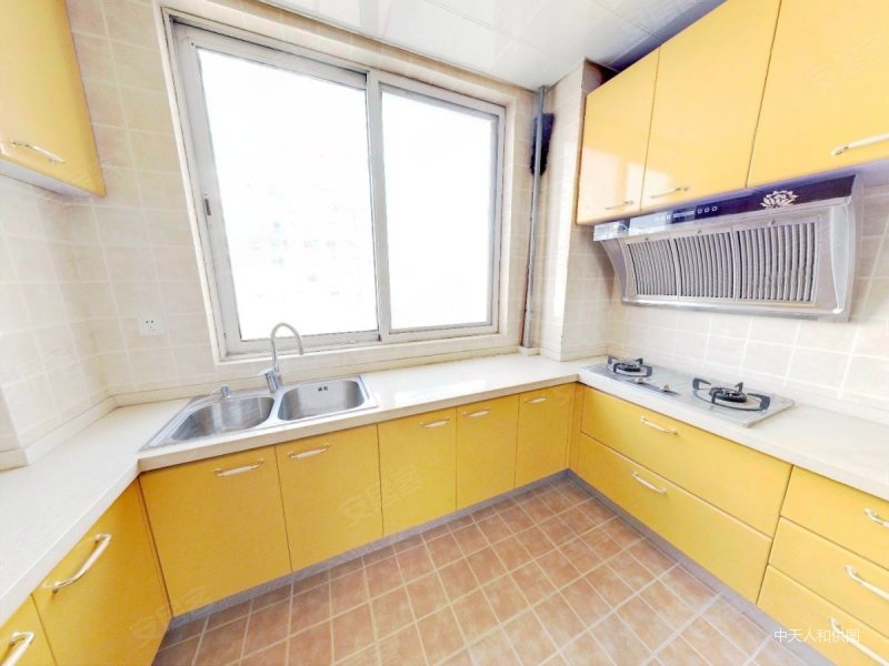 急售品质小区江山瑞城精装套三双卫送车位钥匙看房