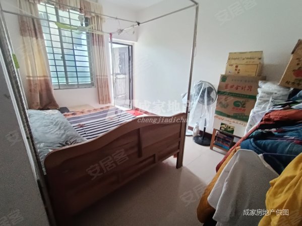 江南商贸城3室2厅1卫106㎡南36万