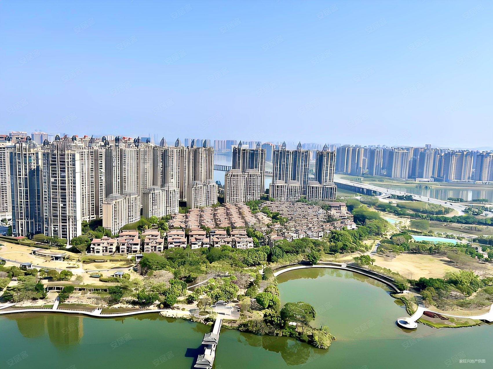 泰丰千花岛5室2厅3卫223.38㎡南北570万