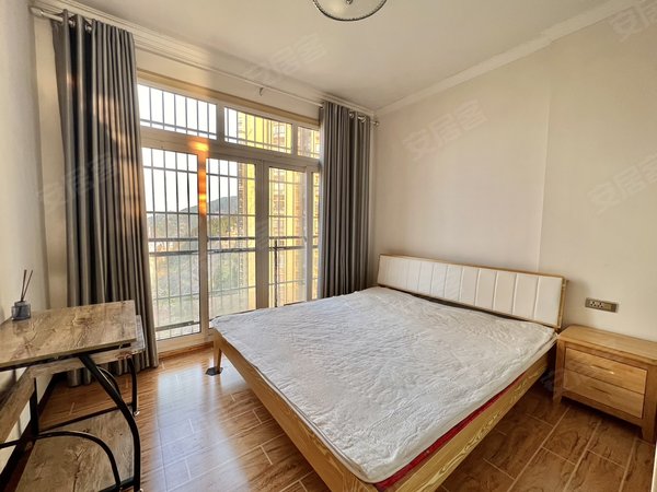 重庆开州云枫街道侨城御景侨城御景,温馨小两室,1.