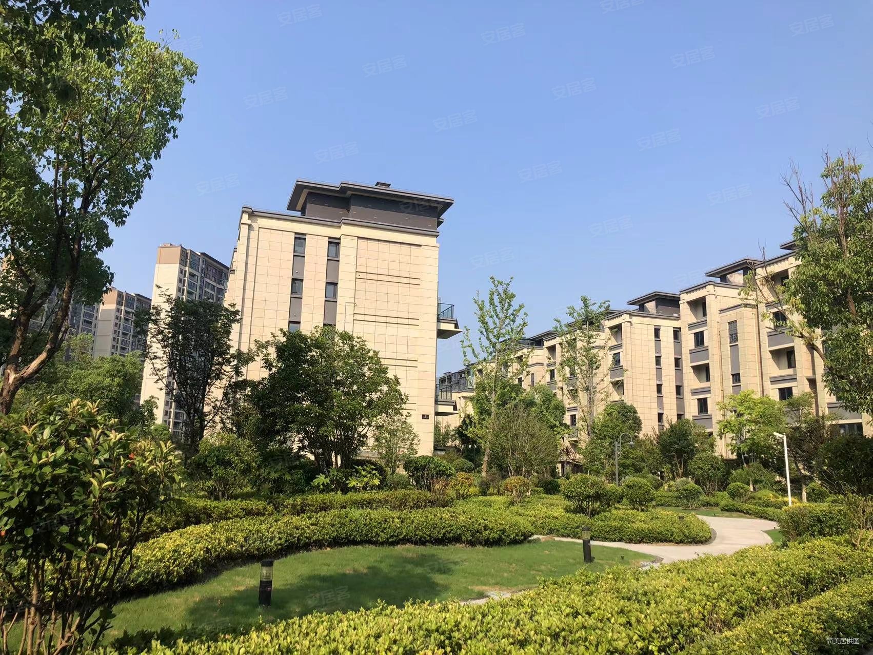 碧桂园湖悦天境花园4室2厅3卫150㎡南北308万