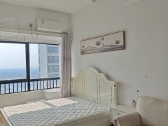 长华国际漂亮大公寓仅租1200每月