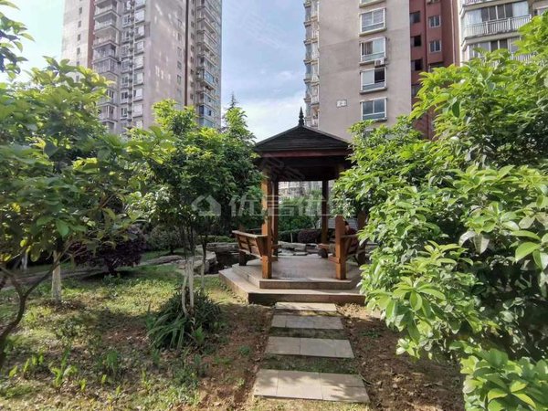 贵阳观山湖碧海花园碧海乾图花园电梯房 3室 2600元每月 碧海花园碧海