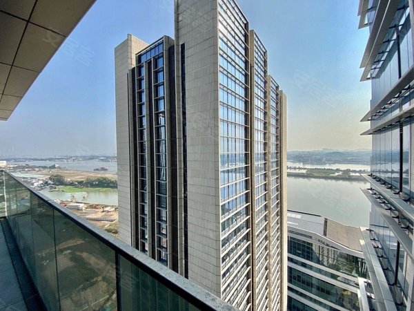 广州黄埔鱼珠保利鱼珠港(商住楼)金融城 三溪地铁站 保利鱼珠港 商住