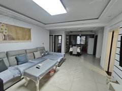 湖州南浔浙北大厦古镇1公里，精装修全配三房两卫，家电家具齐全，可随时看房出租房源真实图片