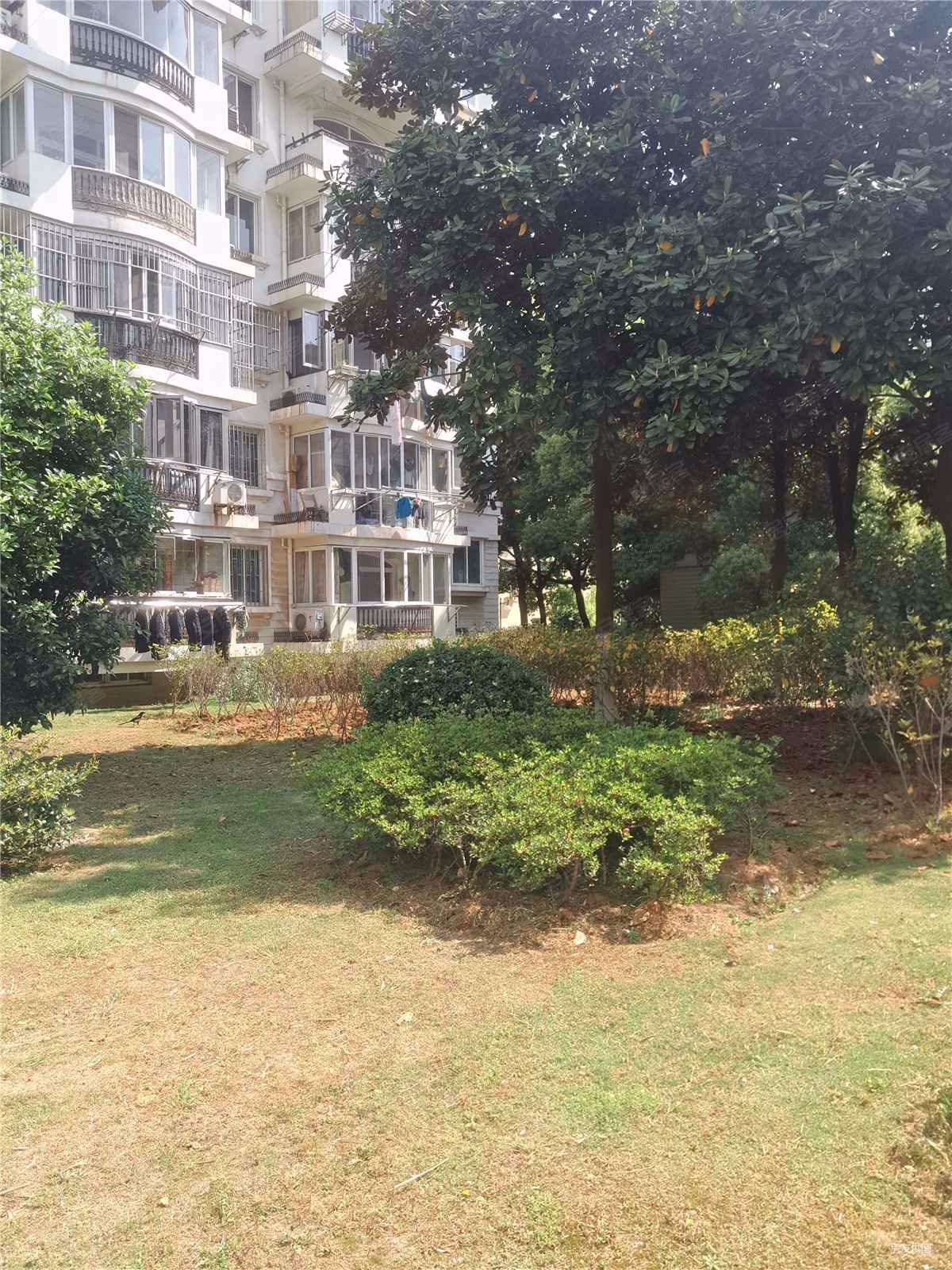 江南文枢苑5室2厅2卫189.02㎡南北356.8万