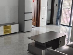 海丰海城海城城区无中，34米大道牛汇隔壁两房一厅带阳台，家具家电齐全出租房源真实图片