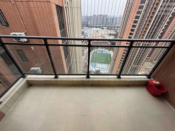 【多图】珠江花城,珠吉租房,花城三期新出四房 高楼层 家具家电配套