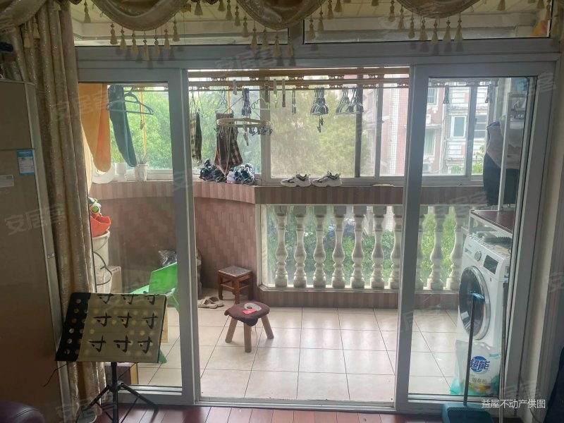 实竹好位置 上海明珠花园刚需两居两厅两卫商品房楼层好出行方便