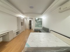 泉州晋江阳光广场阳光广场夜市旁 精致公寓 可月付 民水民电 可养宠物 密码锁出租房源真实图片