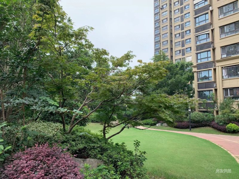 远洋绿地云峰公馆2室2厅1卫83.68㎡南北202万