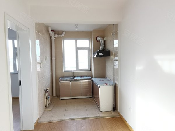 潍坊高新区新市府现代锦绣城人民广场东临电梯洋房精装3室家具家电