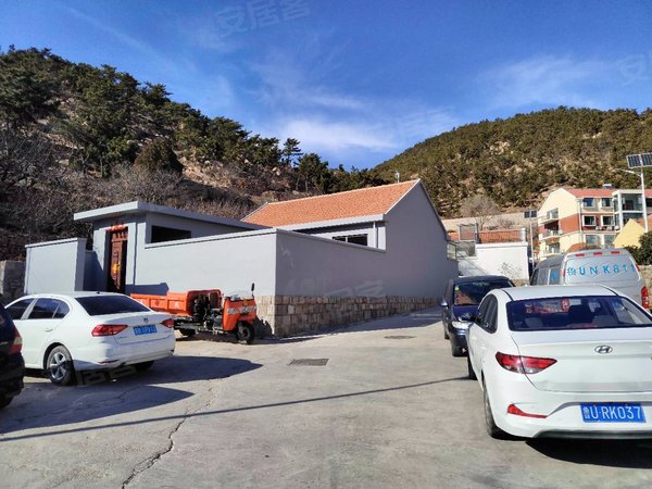 青岛崂山沙子口流清河村自建房沙子口东麦窑,平房带院,门口停车,平台