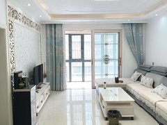 尉氏尉氏县尉氏县城水岸皇城，三室两厅两卫，精装全配领包入住钥匙在手随时看房，出租房源真实图片