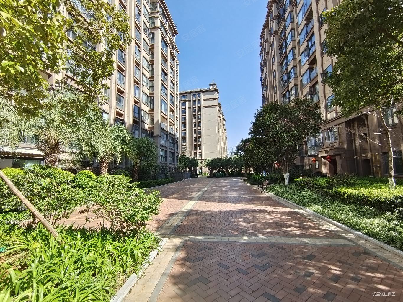 好房推荐半岛华府电梯入户精装带露台南北通透三居室