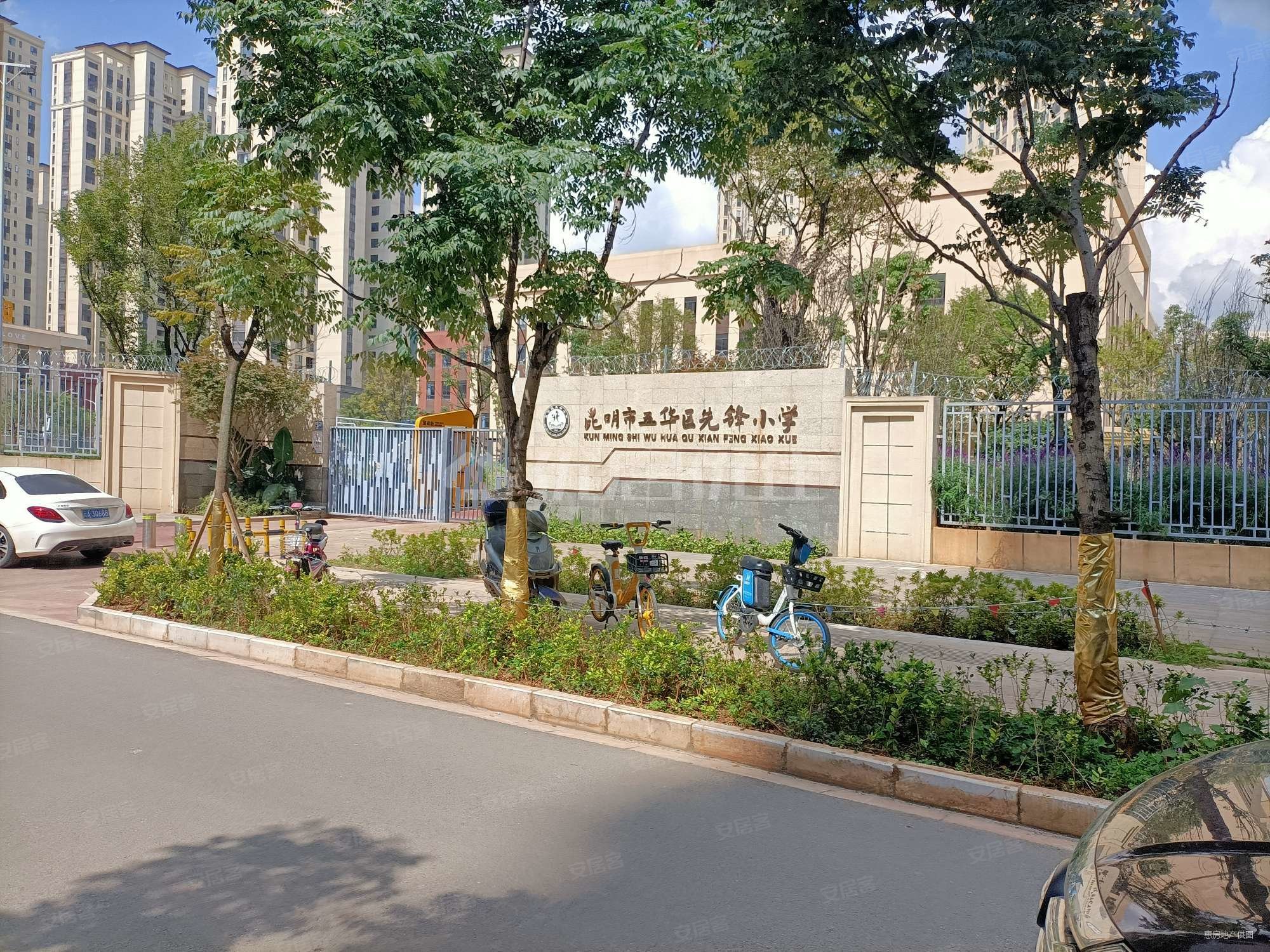 新希望白麓城一期带花园
