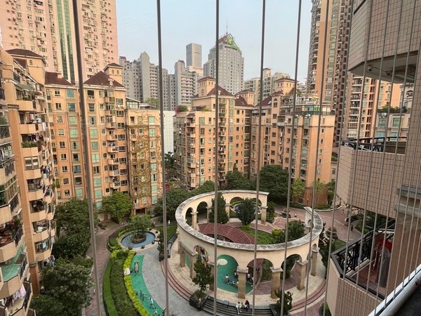 深圳南山南山中心区鸿瑞花园南山书城 鸿瑞花园 朝南 精装一房一厅 大