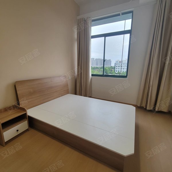 拎包入住 免费停车1室1厅1卫    40m05蜀西湖  创新公寓来自品牌