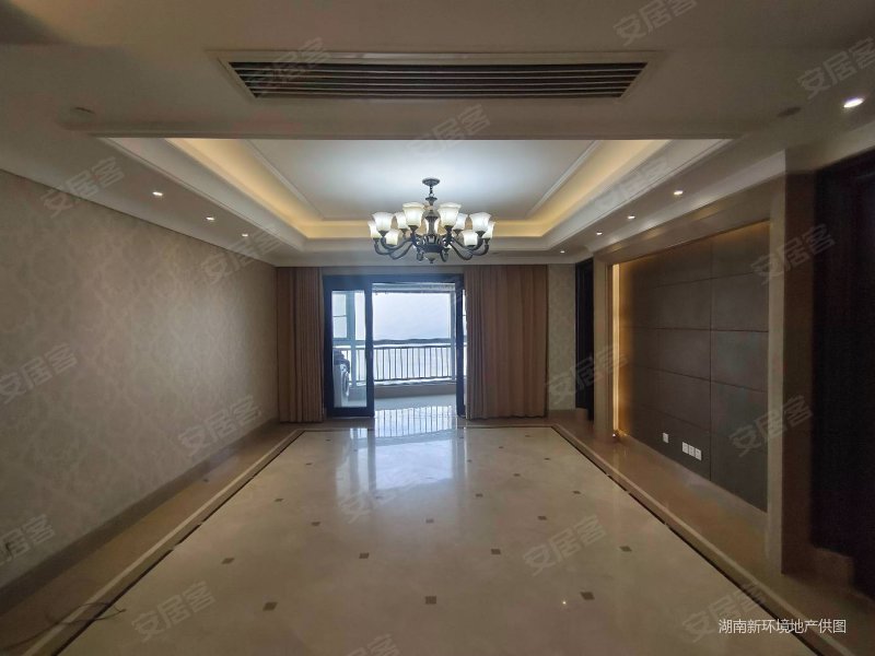 华远隆玺 西南一线江景 高层诚心出售随时看房