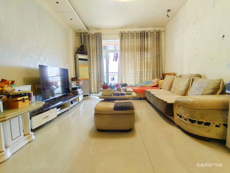 黄泥磅地铁站上楼下新世纪大超市皇冠自由城围合式绿化小区