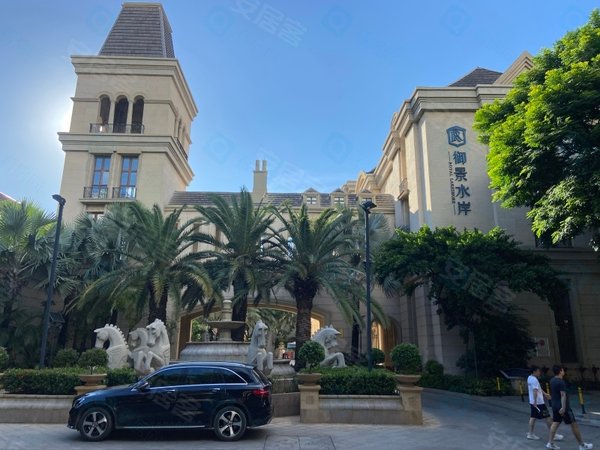 深圳宝安福永御景水岸花园(别墅)御景水岸别墅,五房两厅四卫,私家车位