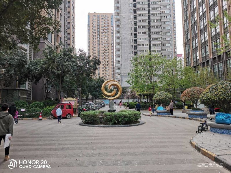 大学南路82中东泰城市之光两室精装修有证可贷款