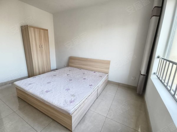 潍坊坊子坊子人民医院绿洲华庭(公寓住宅)崇文对面!温馨三室!