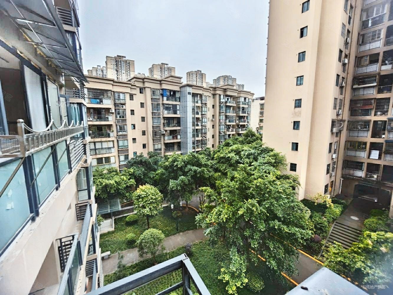 中悦城尚城2室2厅1卫85㎡南39.8万