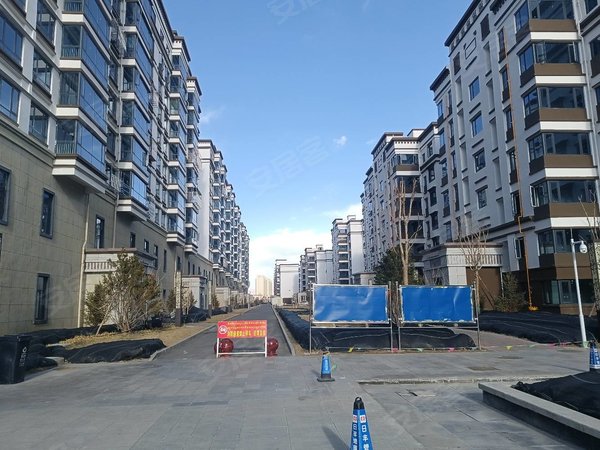 拉萨城关布达拉宫广场城关花园(h区)力泰广场 公寓楼出租 押一付三