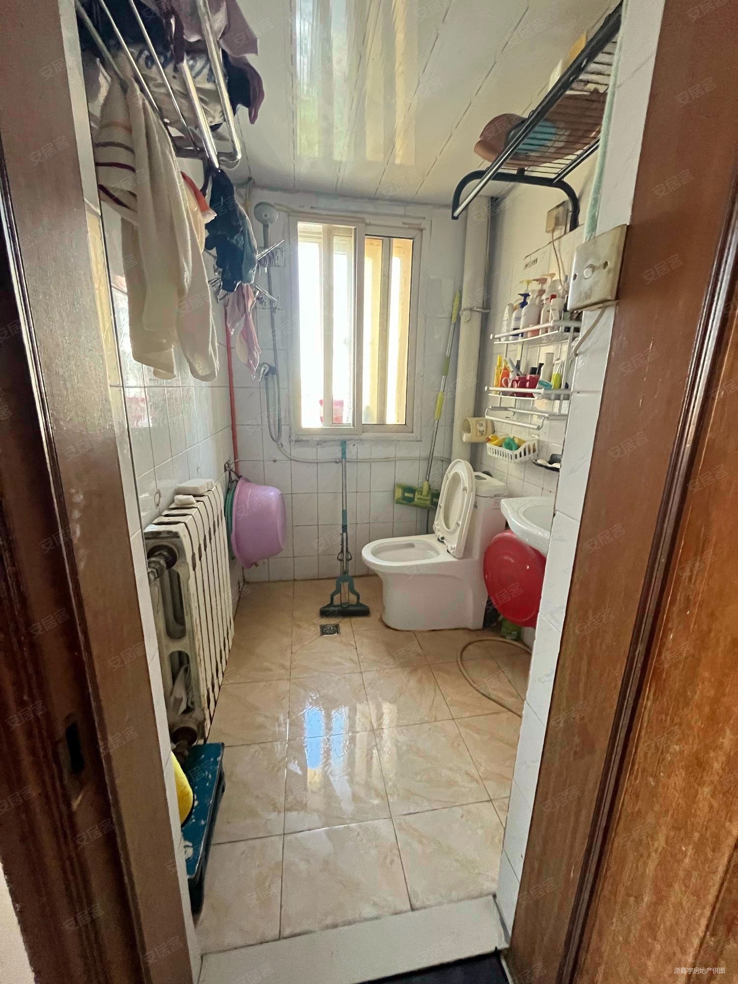 西山花苑2室1厅1卫61㎡南北56万